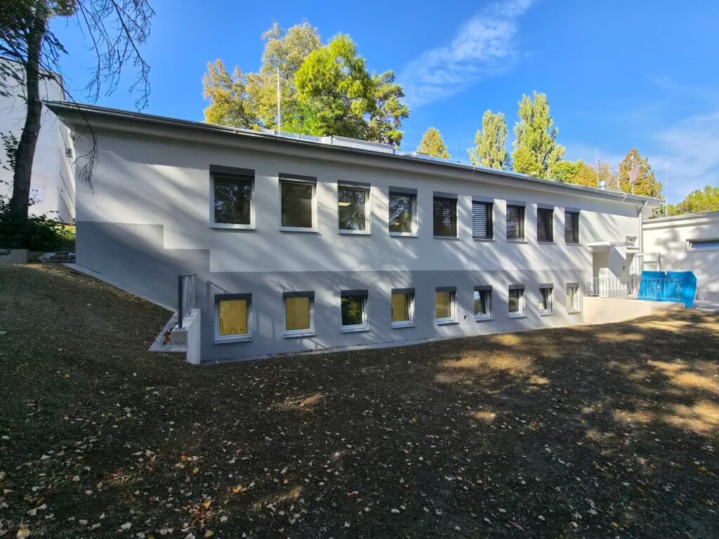 Okná, dvere a žalúzie pre dialýzu v Myjave